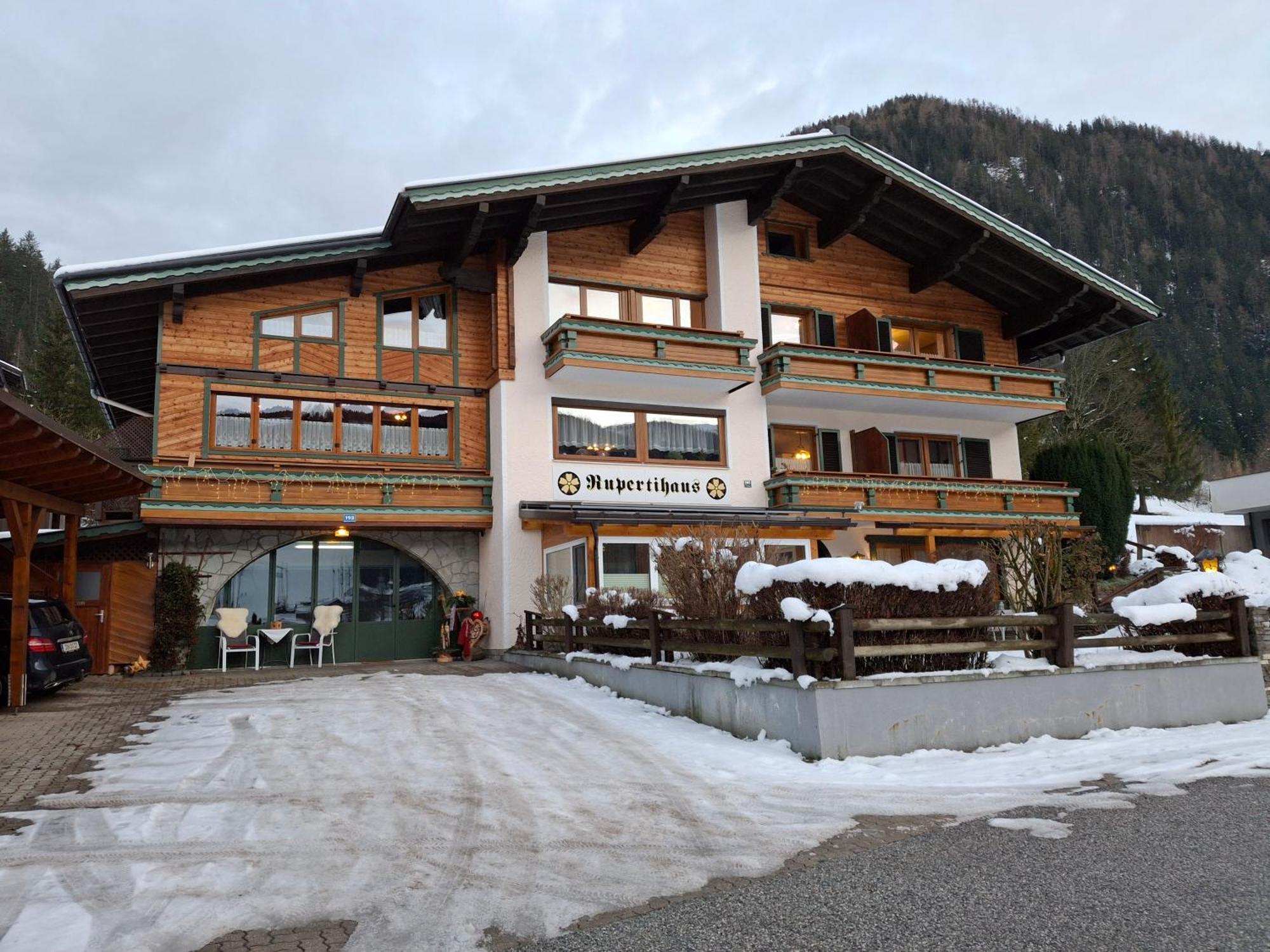 Ferienwohnungen Rupertihaus Flachau Exterior photo